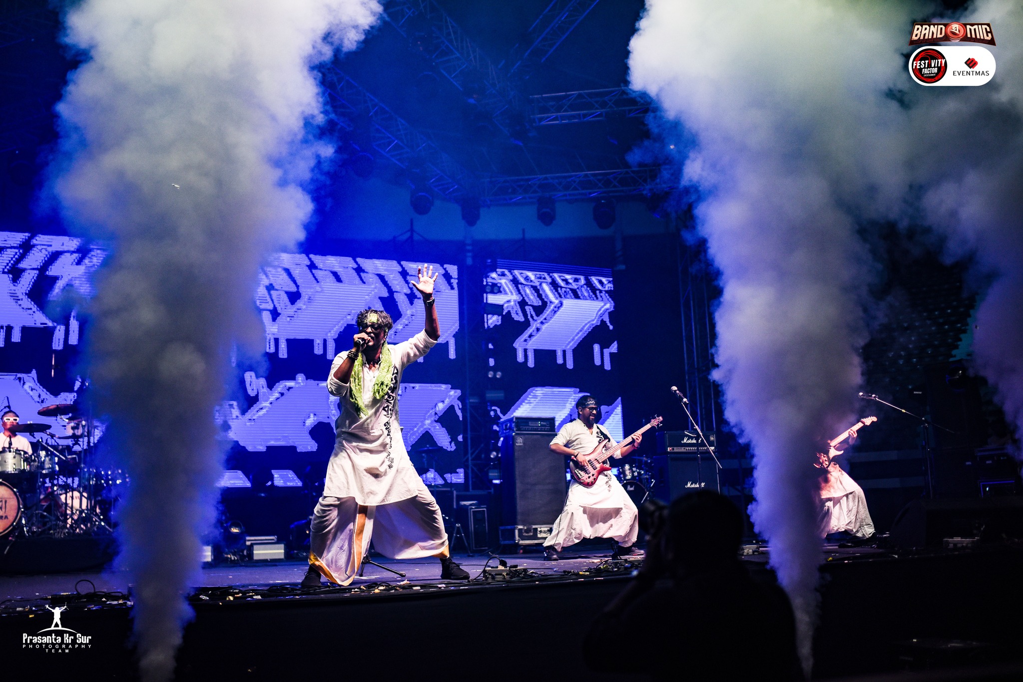 BAND-E-MIC photo 10